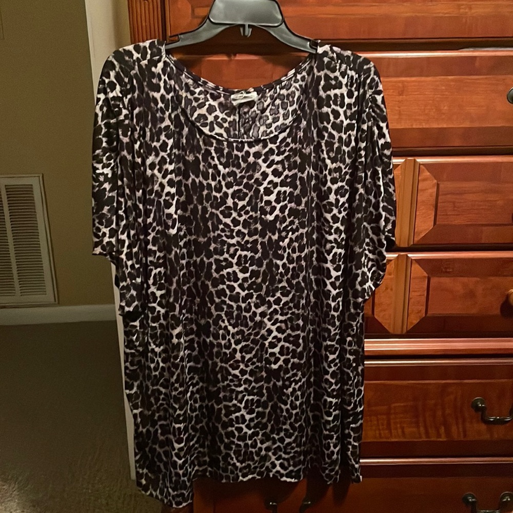 Black and white leopard blouse